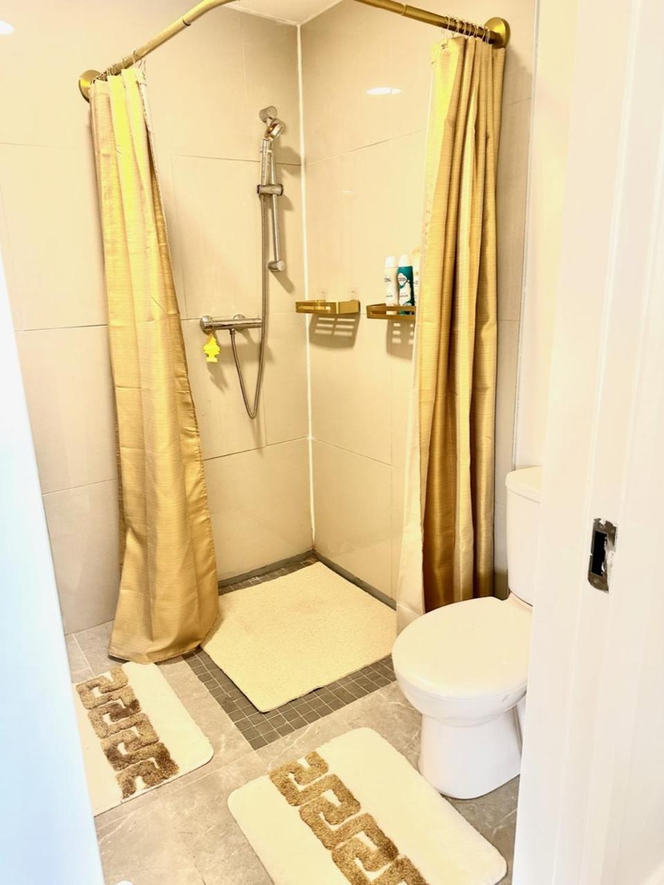 Kildare Luxury Suites Buitenkant foto