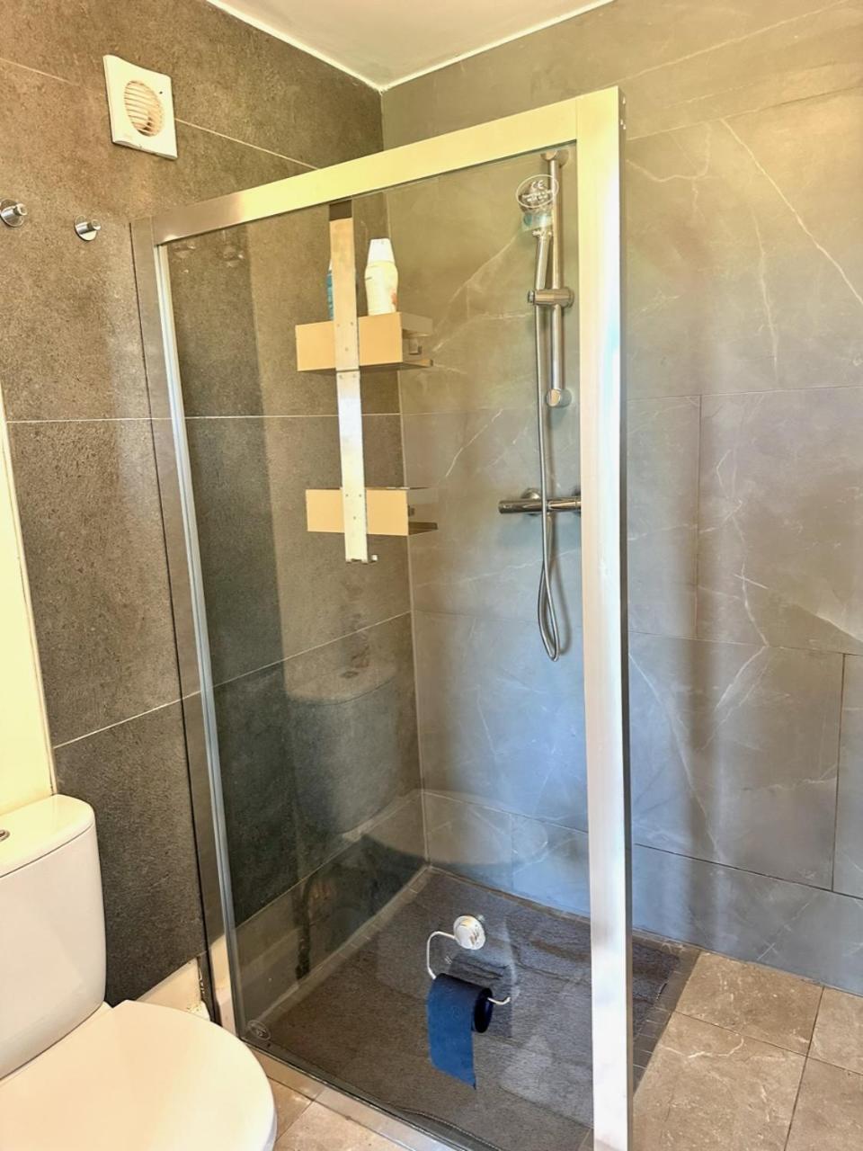 Kildare Luxury Suites Buitenkant foto