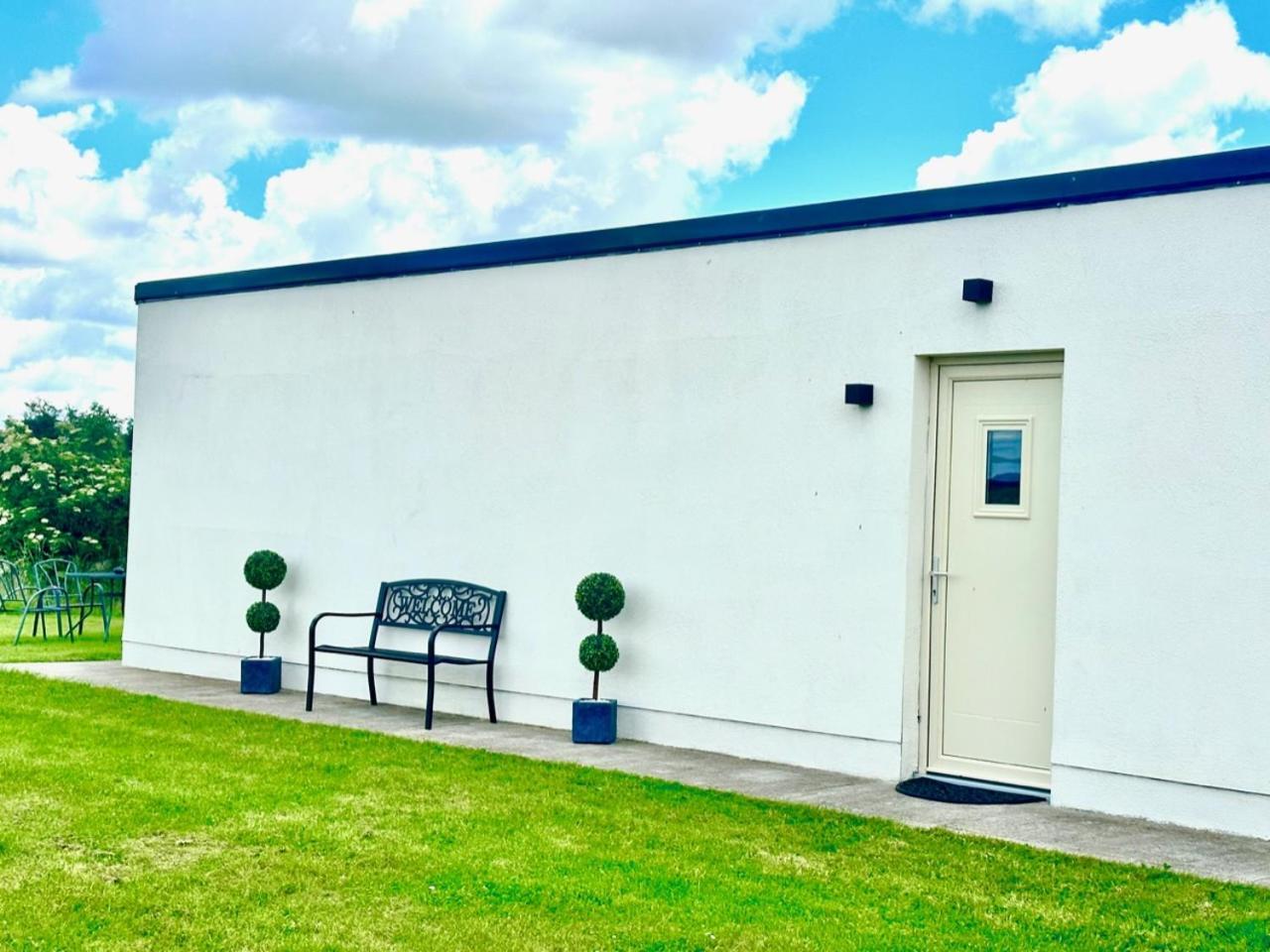 Kildare Luxury Suites Buitenkant foto