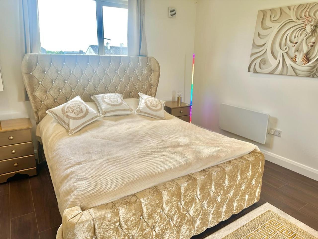 Kildare Luxury Suites Buitenkant foto