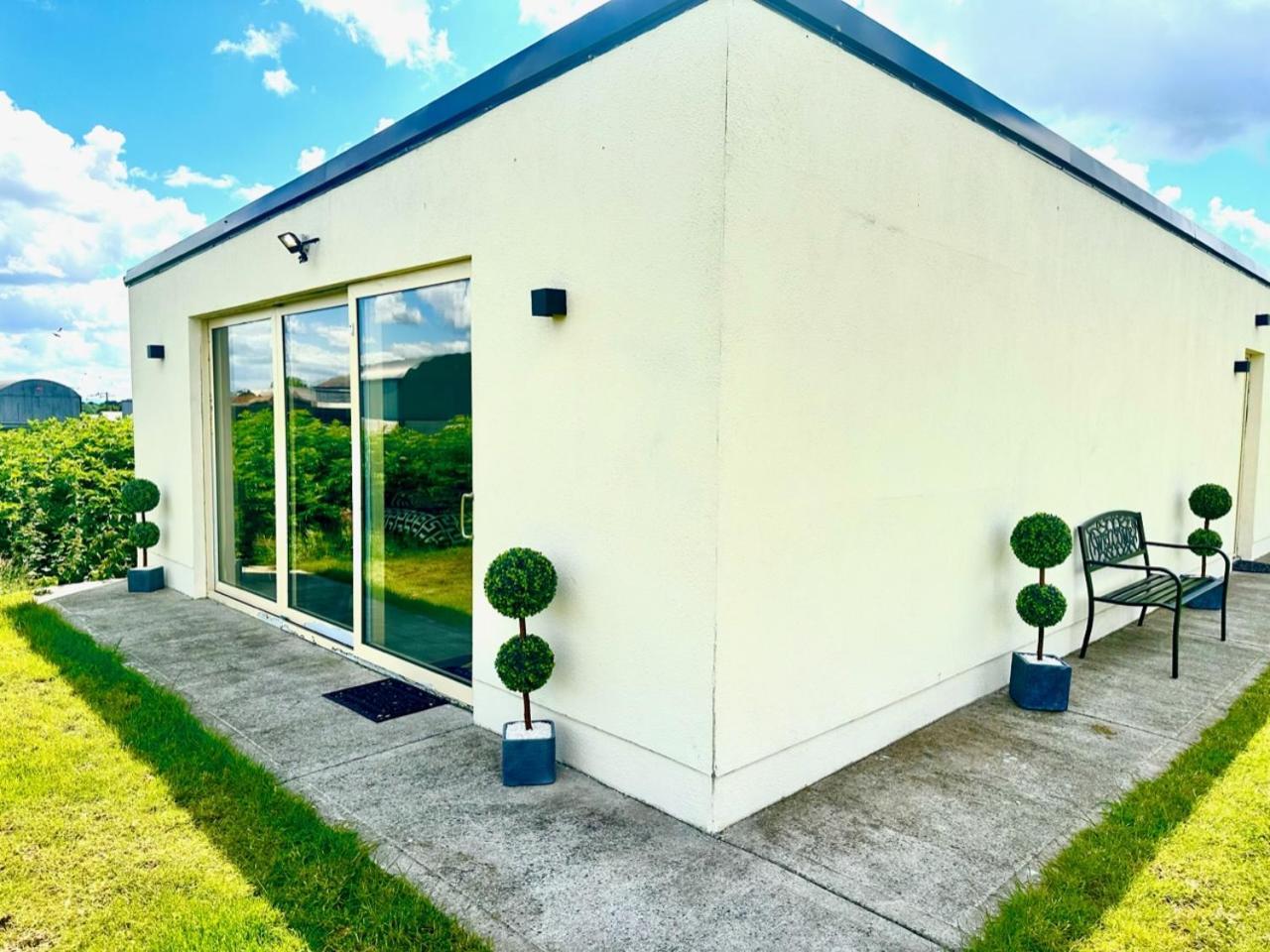 Kildare Luxury Suites Buitenkant foto