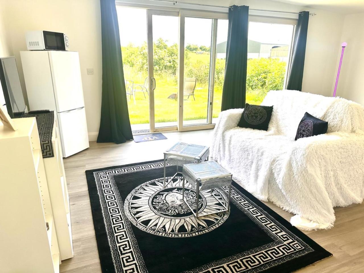 Kildare Luxury Suites Buitenkant foto