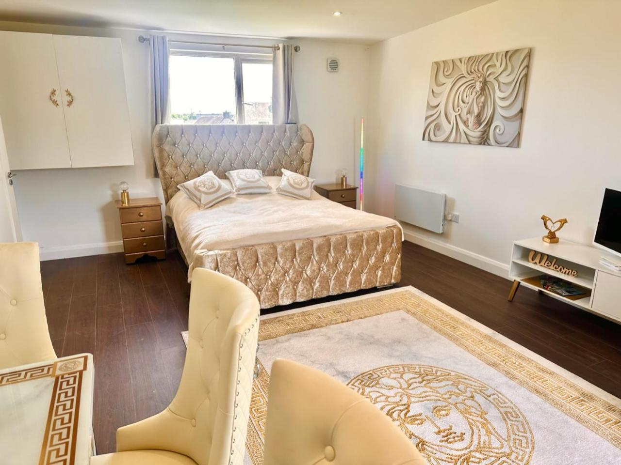 Kildare Luxury Suites Buitenkant foto