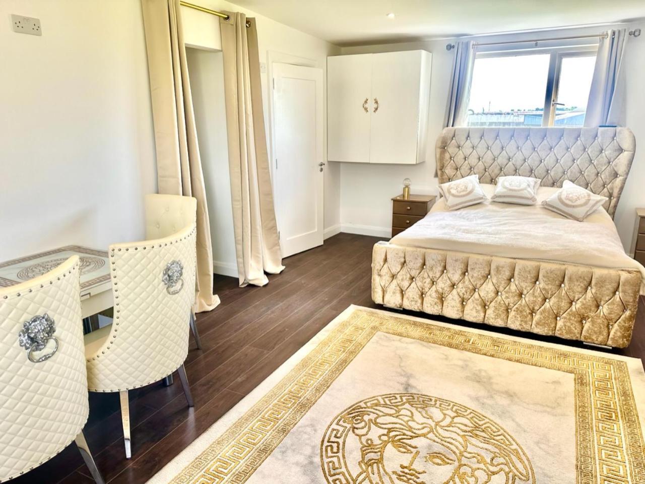 Kildare Luxury Suites Buitenkant foto
