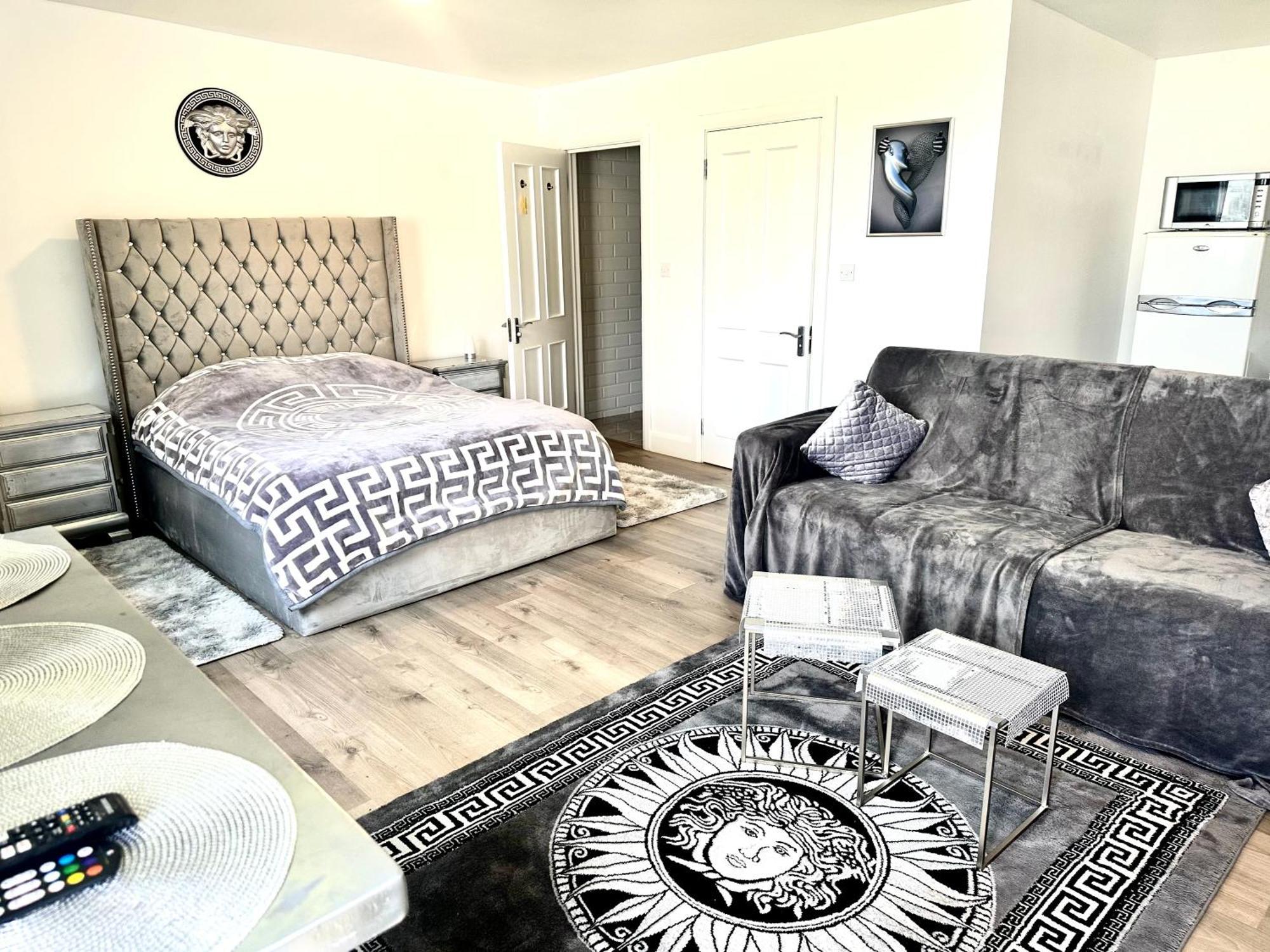 Kildare Luxury Suites Buitenkant foto
